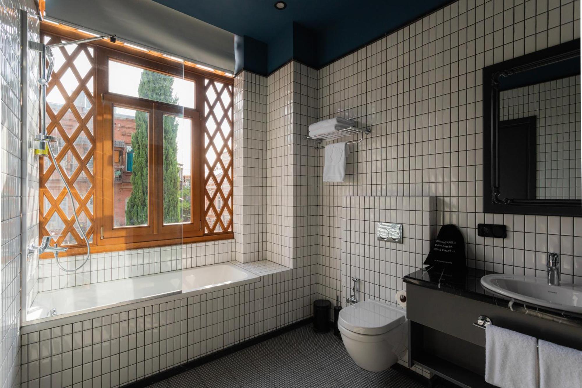 Puris Moedani Boutique Hotel 트빌리시 객실 사진